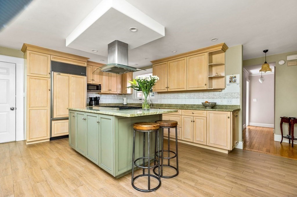 60 Moffat Road Newton, MA 02468 - Photo 9 of 23