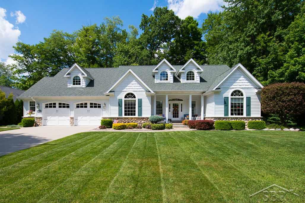 12220 Whisper Ridge Circle Freeland, MI 48623 - Photo 1 of 31 31383596.JPG