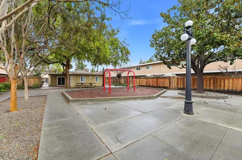 $699,999 | 3320 Lochinvar Avenue, Unit 56, Santa Clara, CA 95051