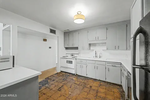 $375,000 | 2028 East Granada Road, Phoenix, AZ 85006