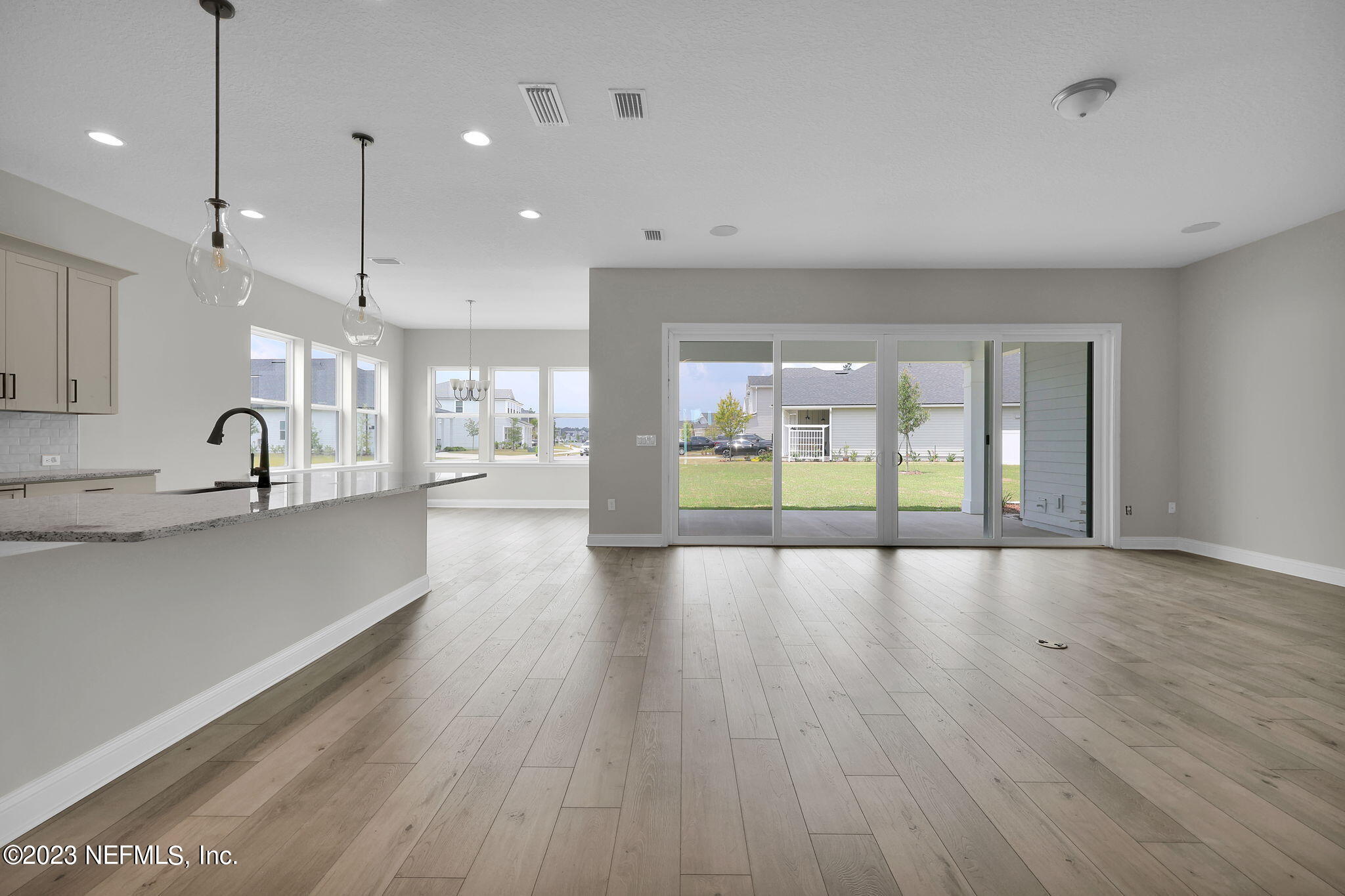 403 Slash Pine Place Yulee, FL 32097 - Photo 14 of 52 13-web-or-mls-4003 Slash Pine_013