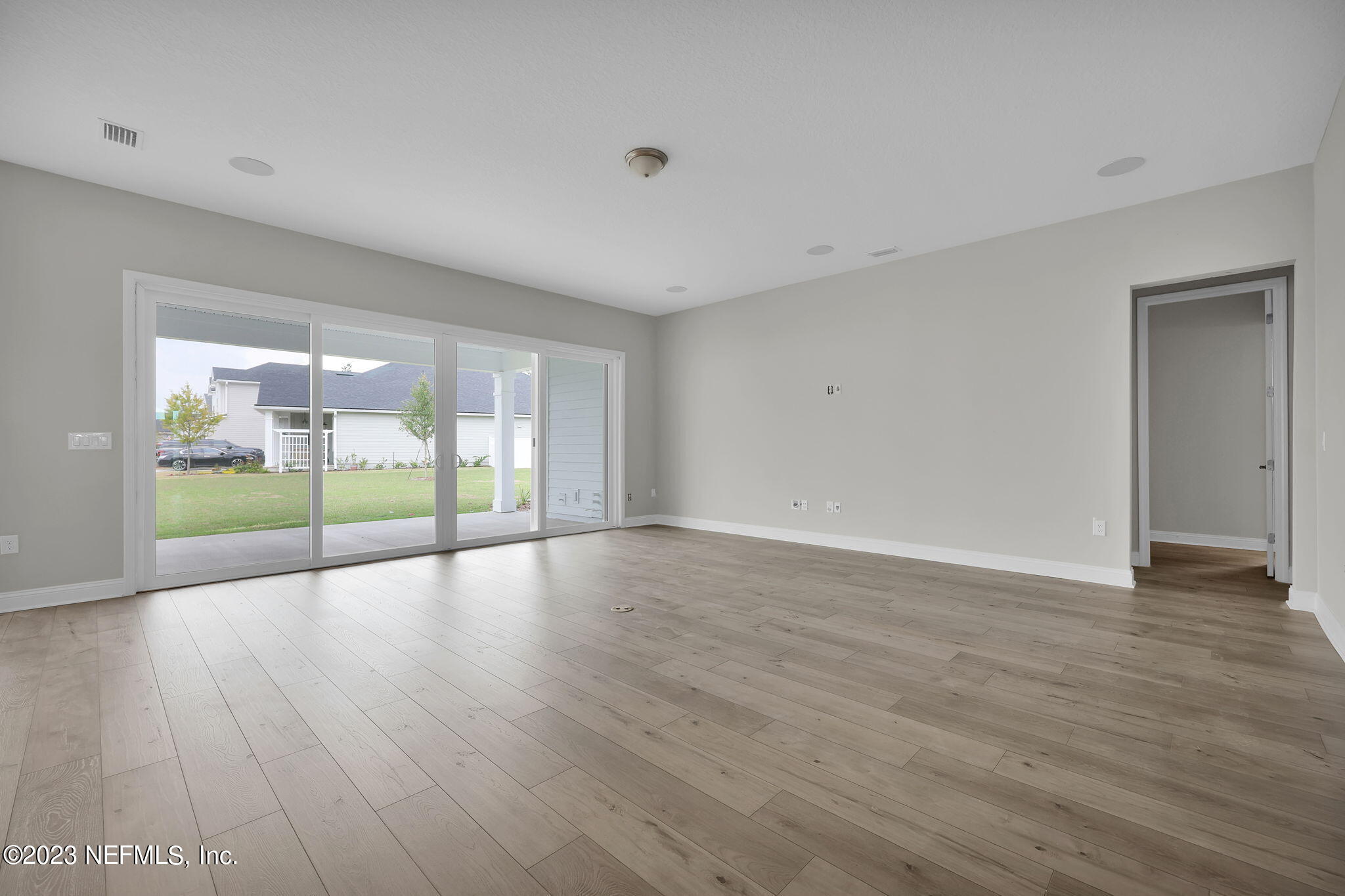 403 Slash Pine Place Yulee, FL 32097 - Photo 15 of 52 14-web-or-mls-4003 Slash Pine_014