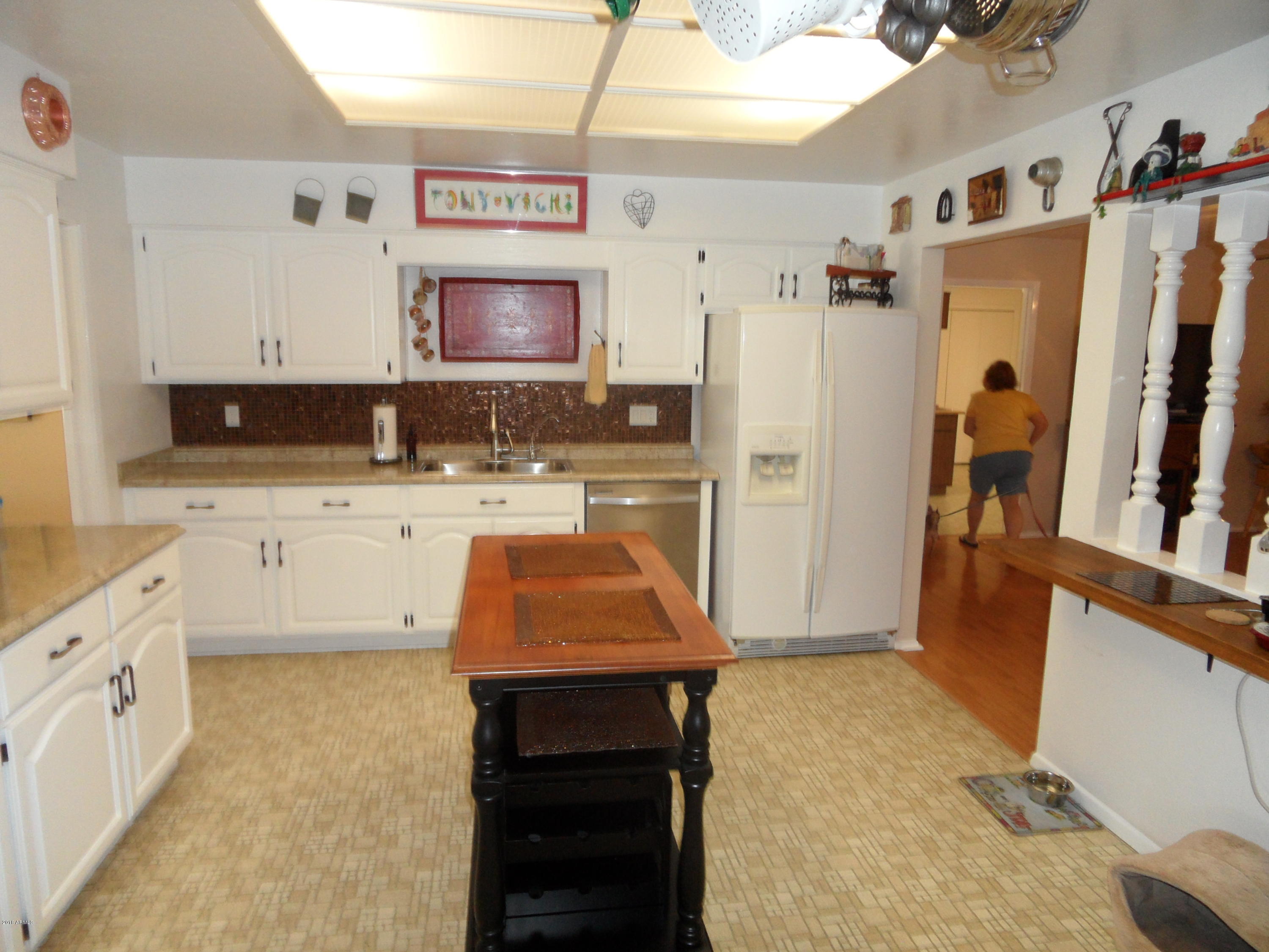 534 South Rochester Mesa, AZ 85206 - Photo 6 of 38 Kitchen