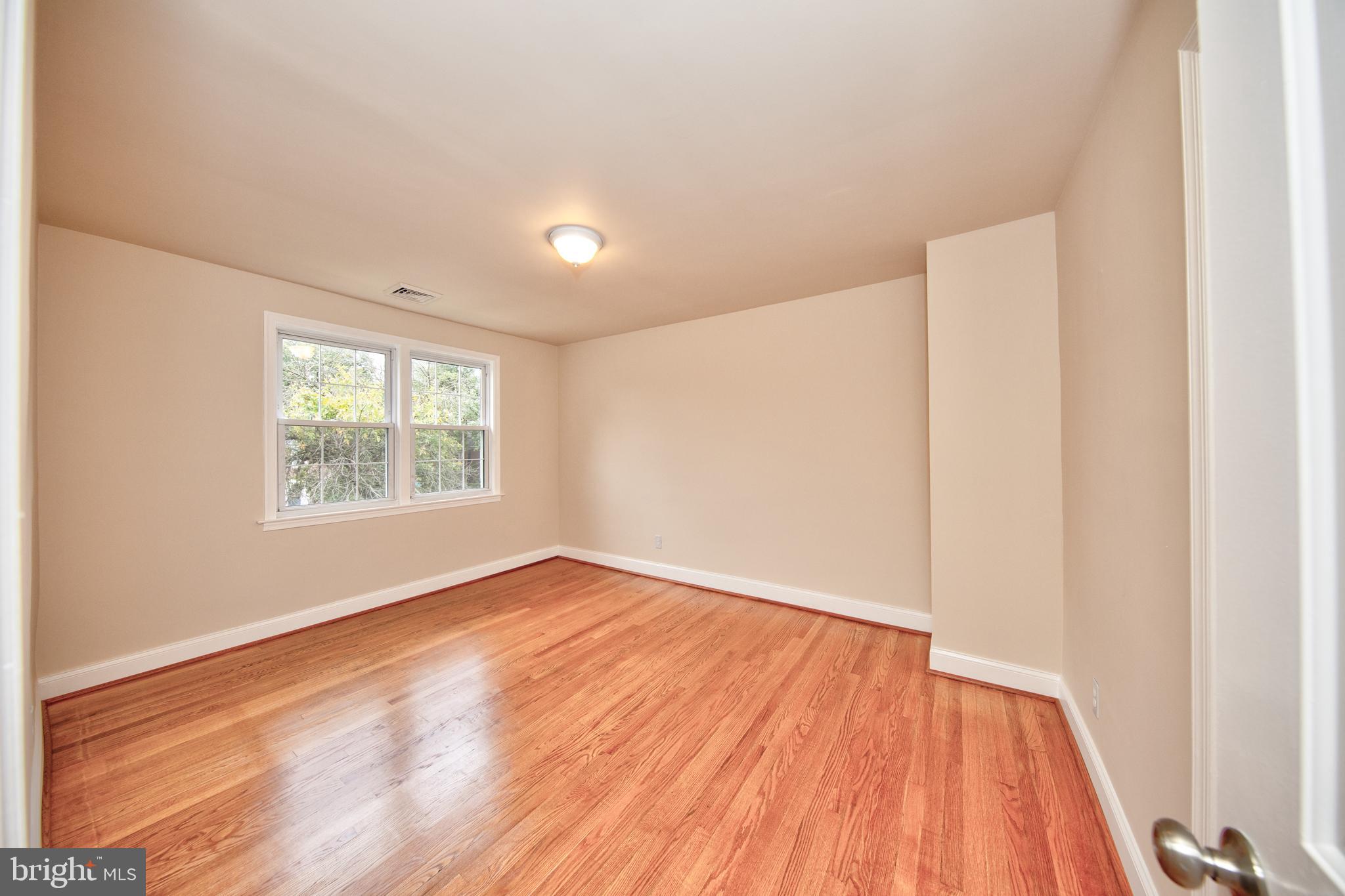 342 Stanmore Road Baltimore, MD 21212 - Photo 8 of 25