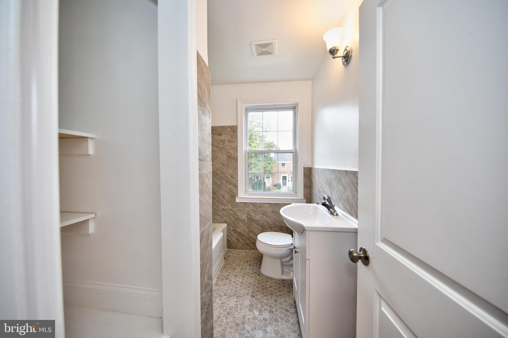 342 Stanmore Road Baltimore, MD 21212 - Photo 10 of 25