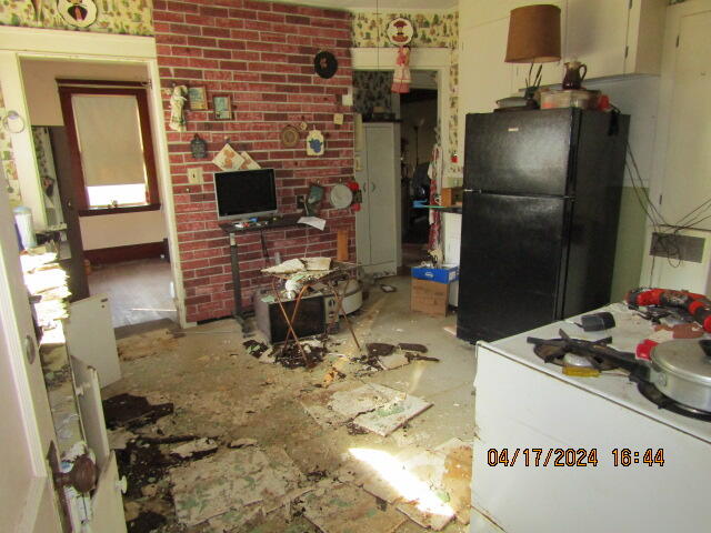 39 Elm Street Freeport, ME 04032 - Photo 7 of 32 IMG_0020