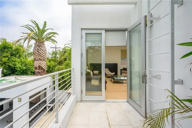 $3,325,000 | 520 North Curson Avenue, Los Angeles, CA 90036