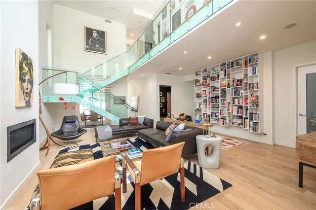 $3,325,000 | 520 North Curson Avenue, Los Angeles, CA 90036