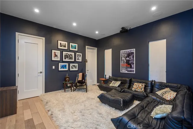 $3,325,000 | 520 North Curson Avenue, Los Angeles, CA 90036