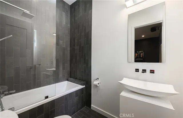 $3,325,000 | 520 North Curson Avenue, Los Angeles, CA 90036