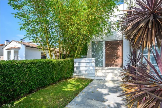$3,325,000 | 520 North Curson Avenue, Los Angeles, CA 90036
