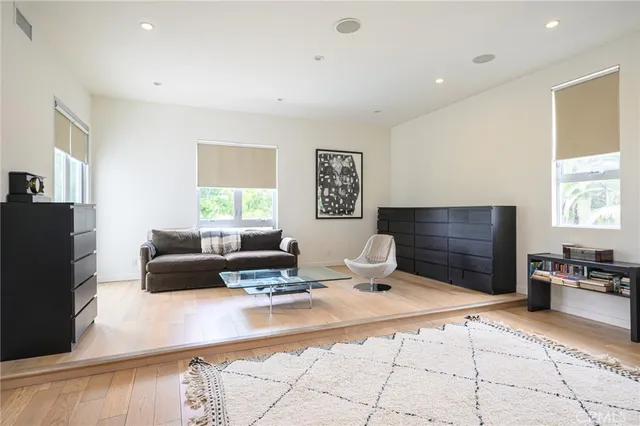 $3,325,000 | 520 North Curson Avenue, Los Angeles, CA 90036