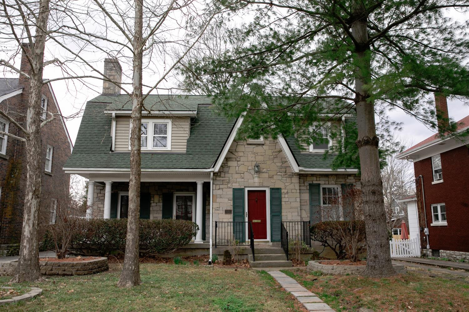319 Sycamore Road Lexington, KY 40502 - Photo 1 of 40 Photo 1