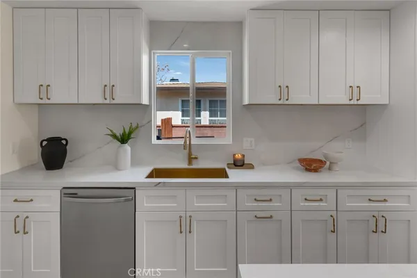 $699,000 | 14625 South Frailey Avenue, Compton, CA 90221