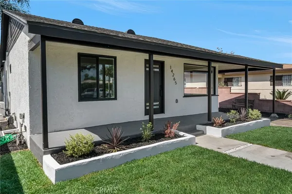 $699,000 | 14625 South Frailey Avenue, Compton, CA 90221
