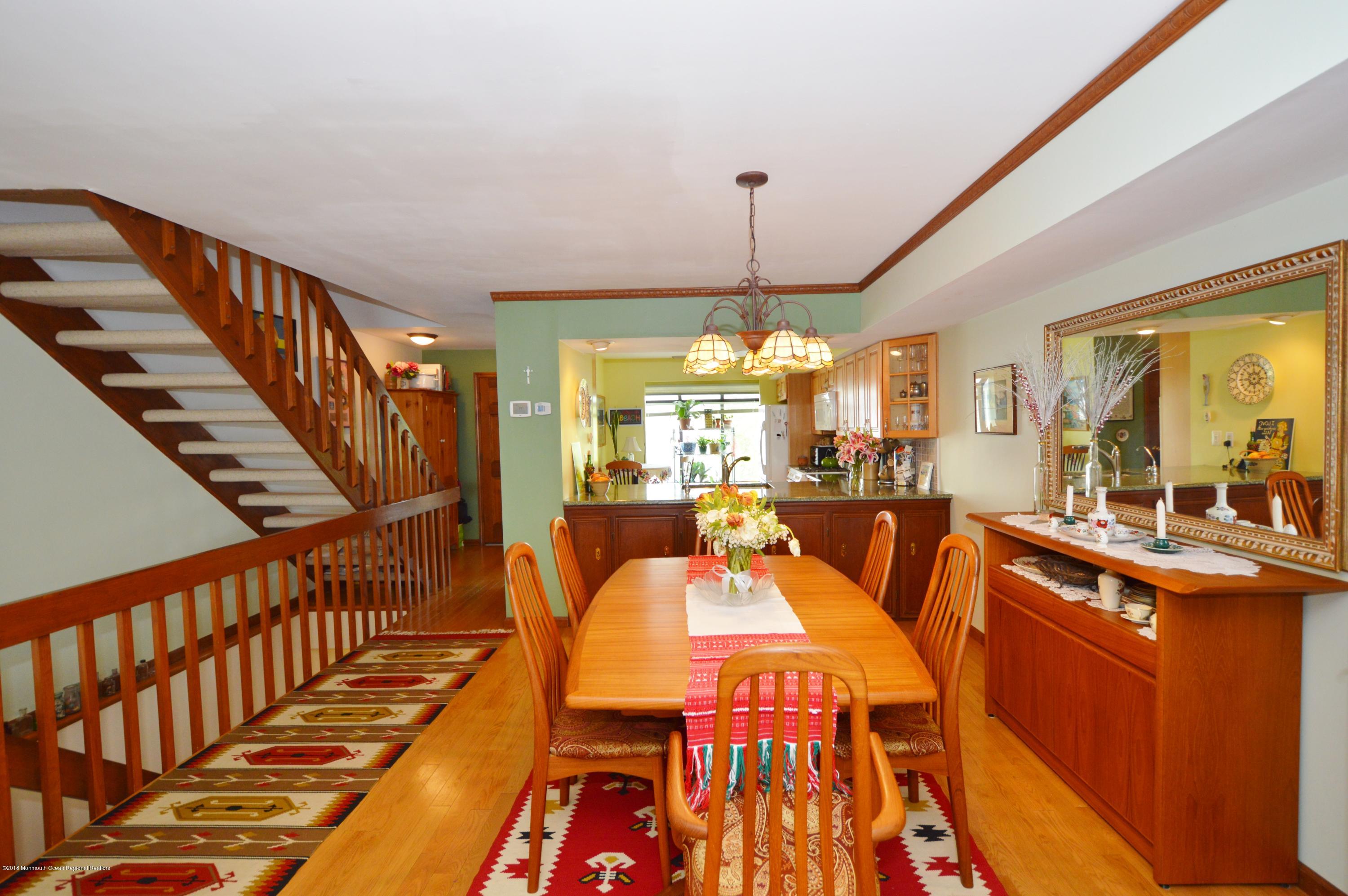 165 Riddle Avenue, Unit 5 Long Branch, NJ 07740 - Photo 15 of 62 DINING ROOM