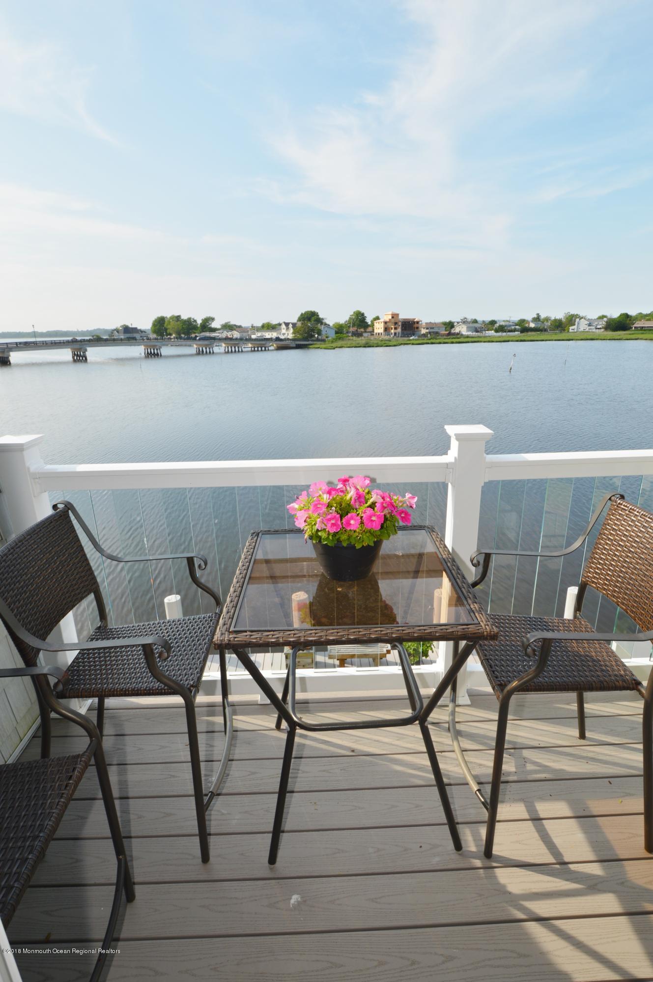 165 Riddle Avenue, Unit 5 Long Branch, NJ 07740 - Photo 28 of 62 2ND FLOOR BALCONY