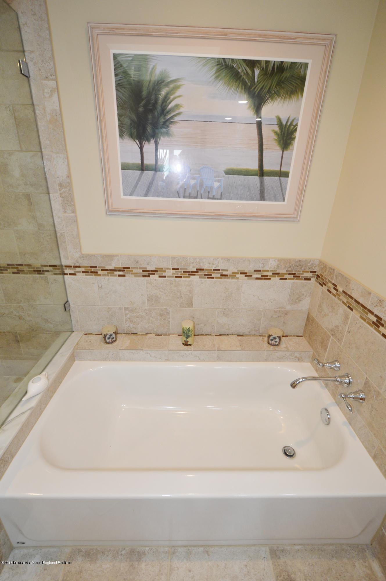 165 Riddle Avenue, Unit 5 Long Branch, NJ 07740 - Photo 36 of 62 SOAKING TUB