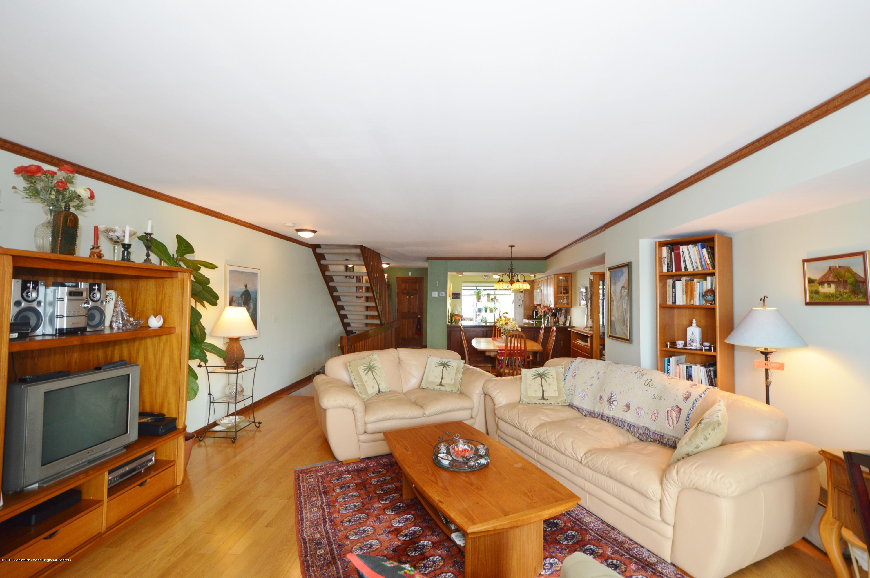 165 Riddle Avenue, Unit 5 Long Branch, NJ 07740 - Photo 10 of 62 LIVING ROOM