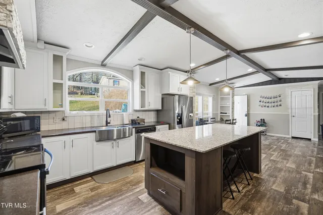 $235,000 | 206 Wampler Avenue Southwest, Wise, VA 24293