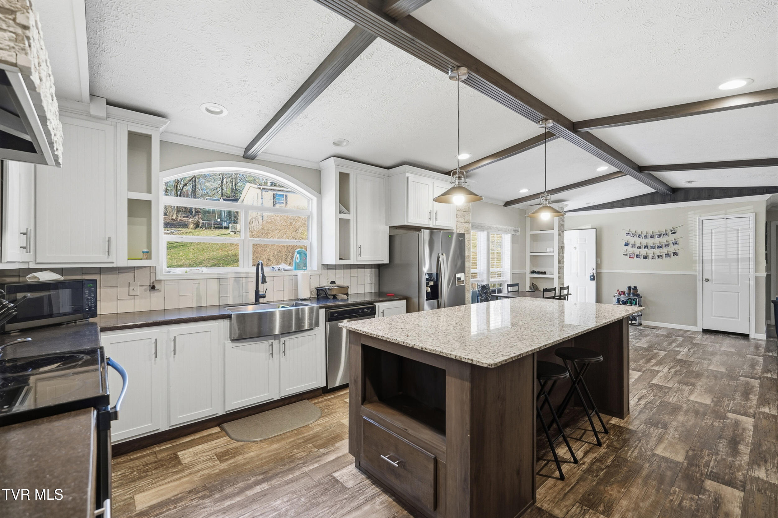 206 Wampler Avenue Southwest Wise, VA 24293 - Photo 4 of 28 4_dsc07546