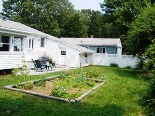 65 Ramsay Street East Providence, RI 02915 - Photo 6 of 8 Yard/Garden.