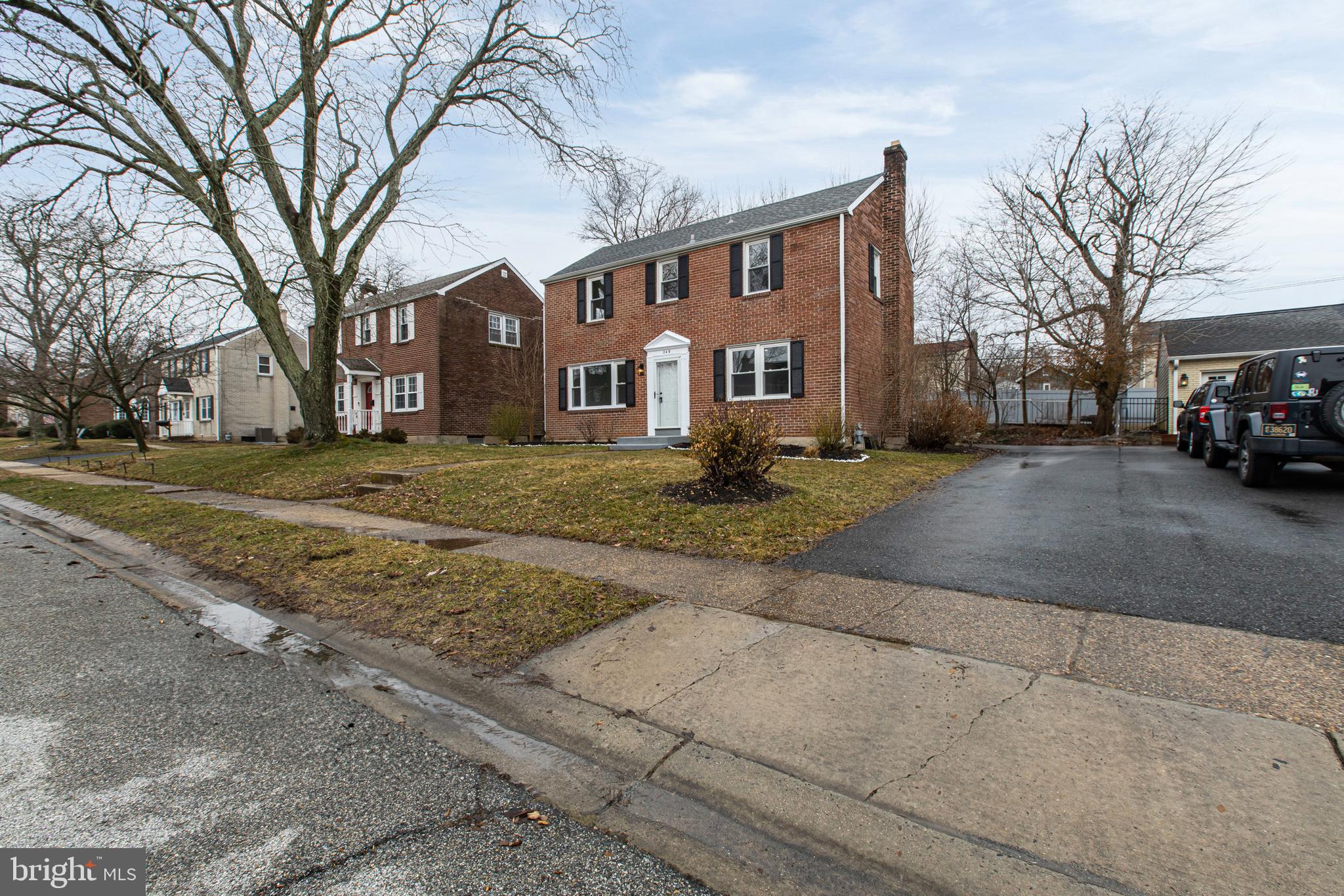 249 Pinehurst Road Wilmington, DE 19803 - Photo 2 of 28