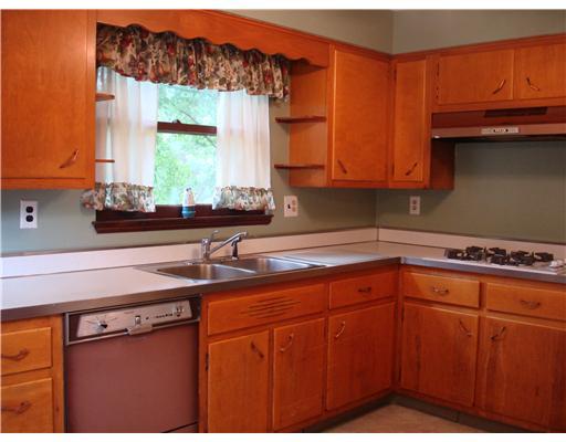 1583 Bellmonte Road Franklin Park, PA 15237 - Photo 4 of 18 Kitchen.