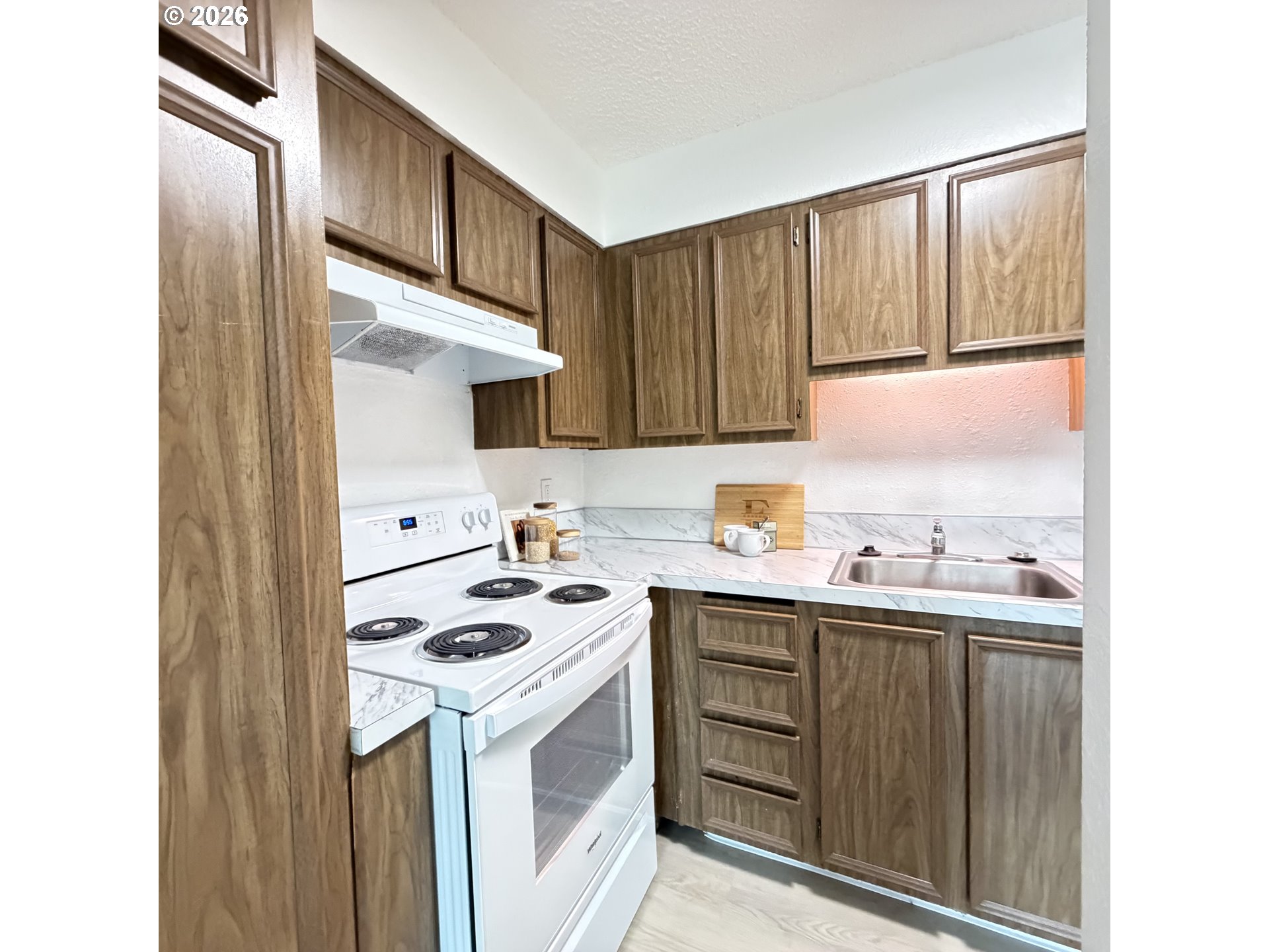11040 Southwest Greenburg Road, Unit 206 Portland, OR 97223 - Photo 11 of 22 Kitchen
