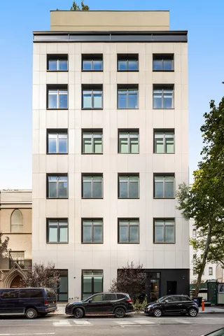 $1,875,000 | 435 West 19th Street, Unit 3D | Chelsea