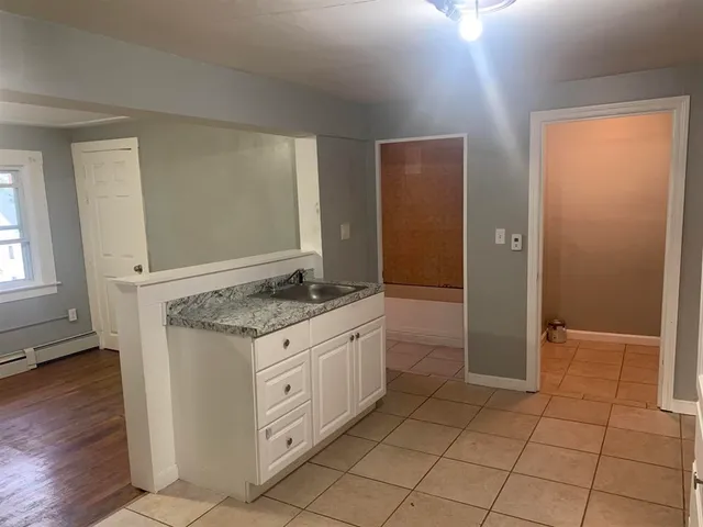 $2,495 | 12-14 Broad Street, Somersworth, NH 03878