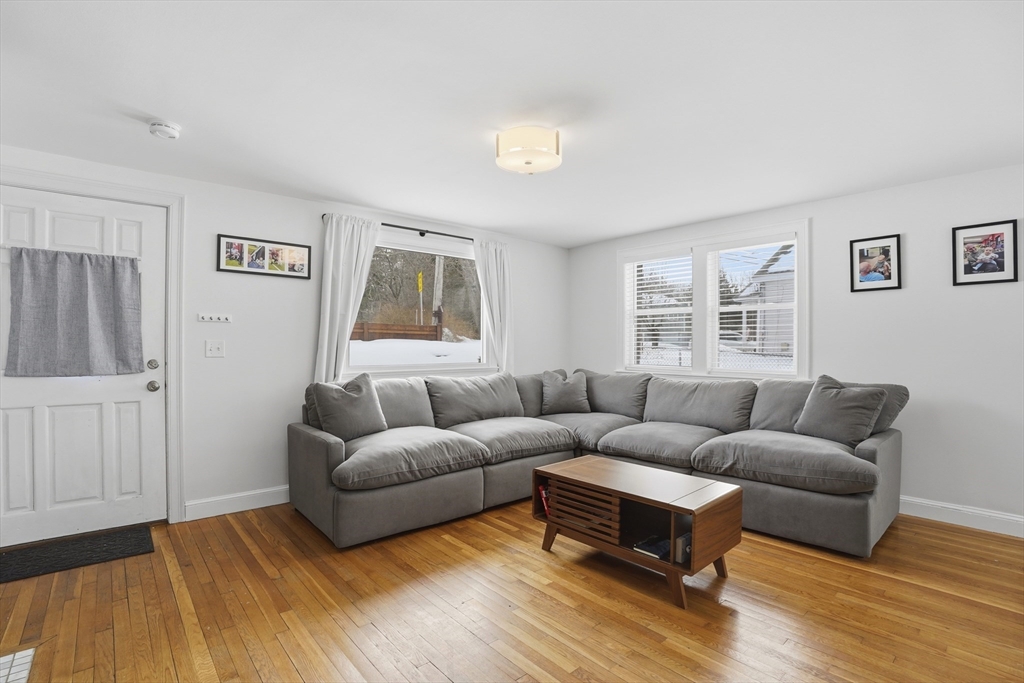 2 Hemenway Road Framingham, MA 01701 - Photo 7 of 33