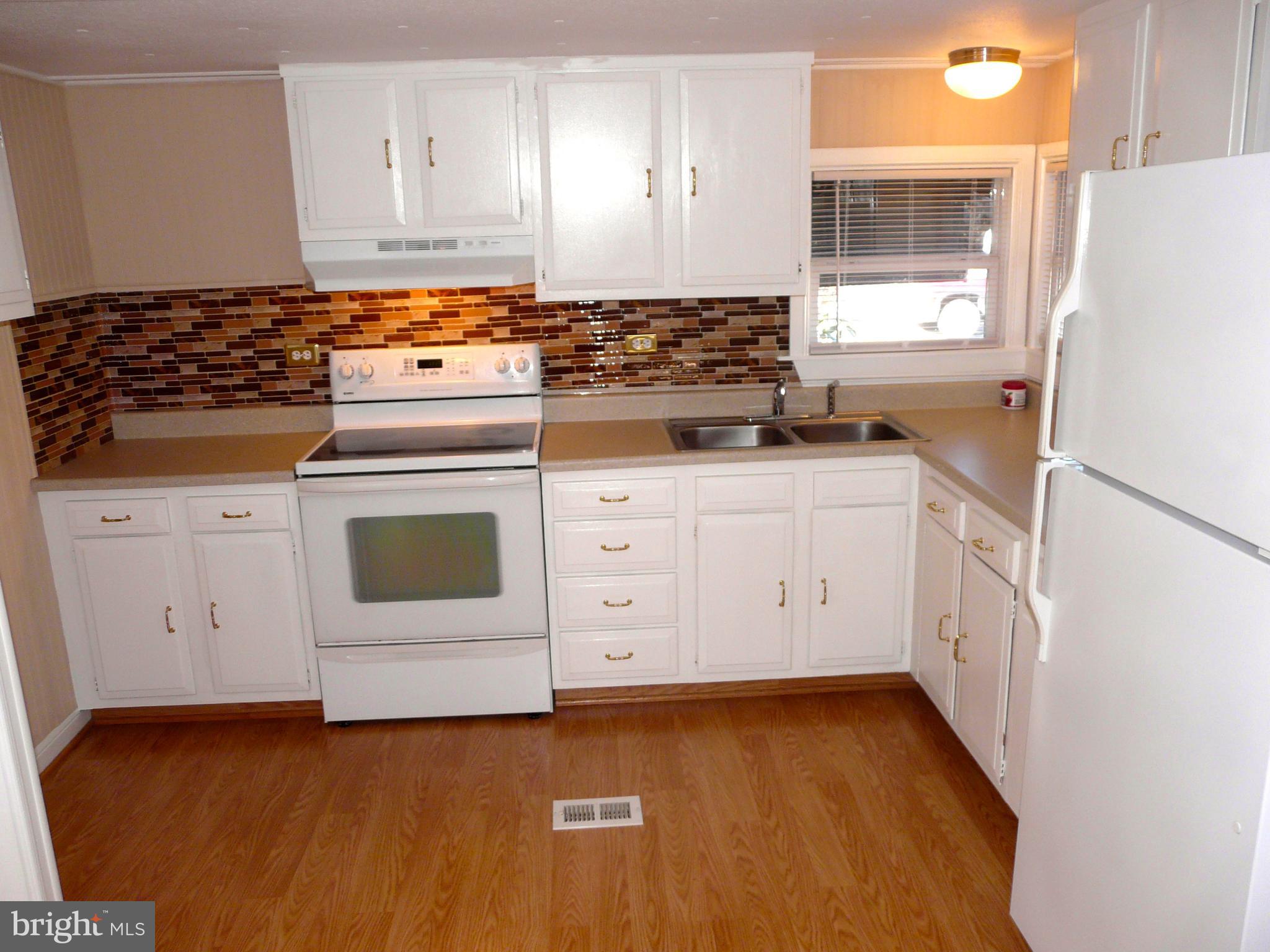 700 Berry Road Wilmington, DE 19810 - Photo 5 of 13 Kitchen