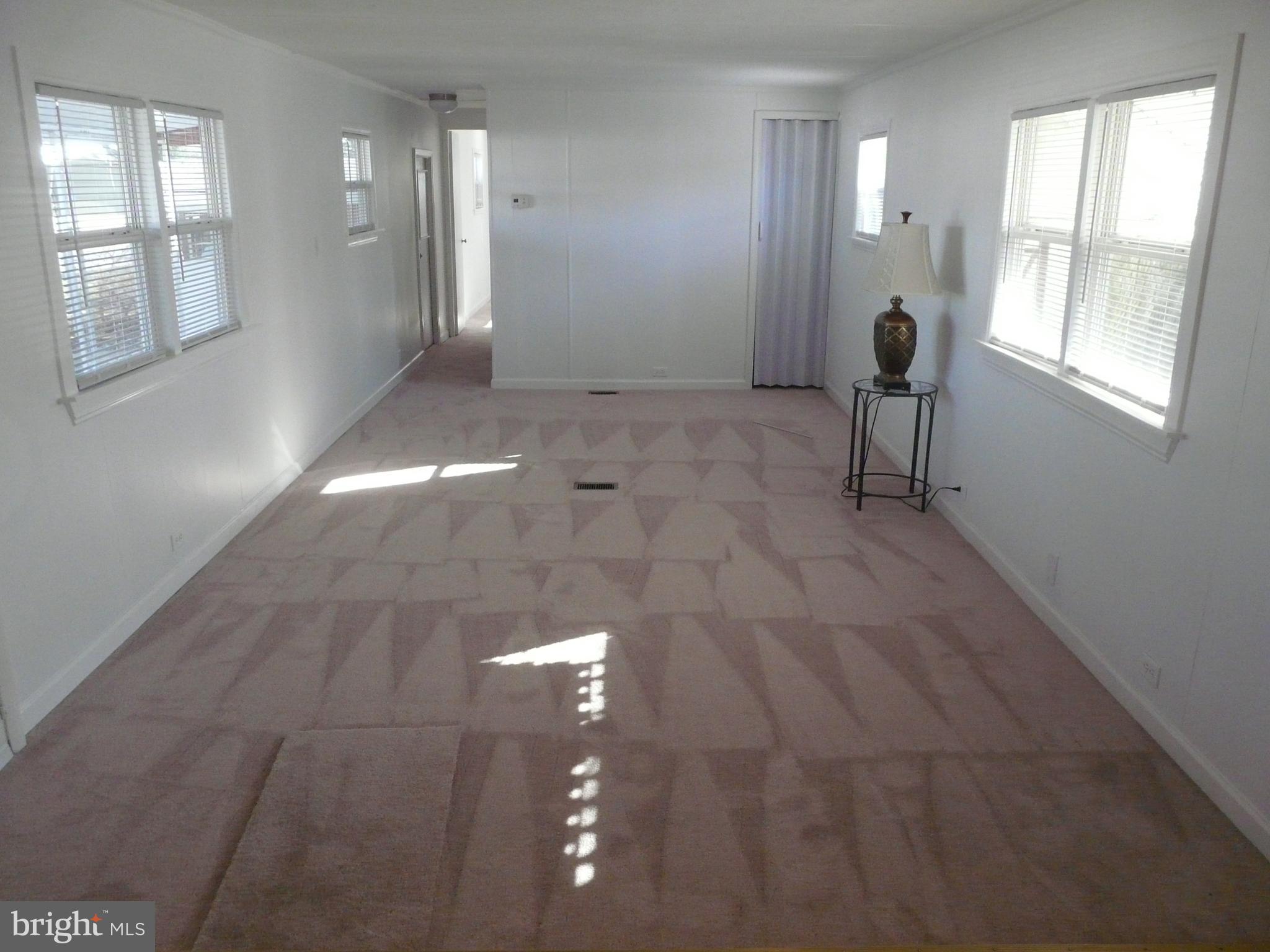 700 Berry Road Wilmington, DE 19810 - Photo 6 of 13 Spacious living room