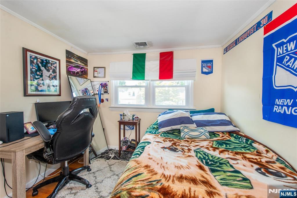 88 Ozone Avenue Cedar Grove, NJ 07009 - Photo 13 of 24