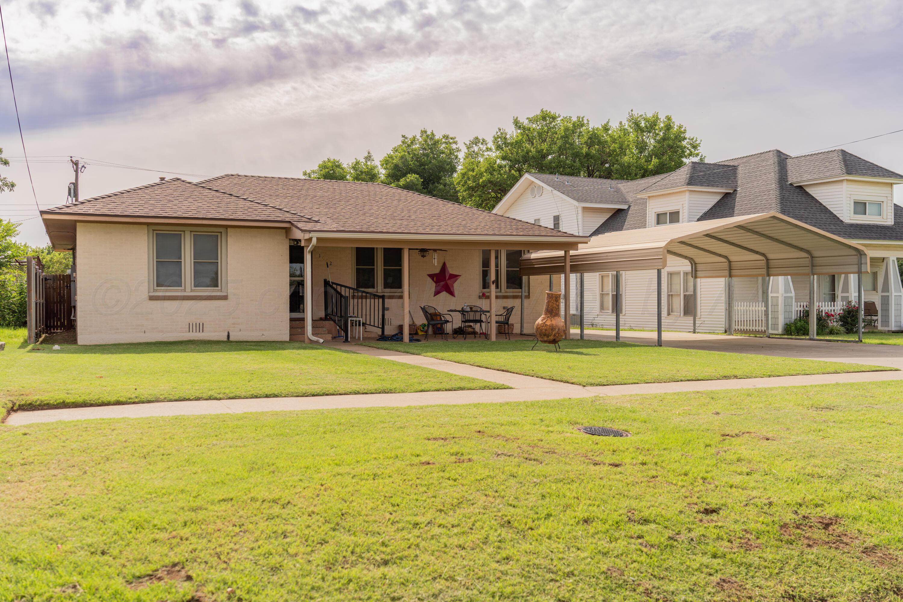 1002 South Main Street Wheeler, TX 79096 - Photo 3 of 33 DSC08405