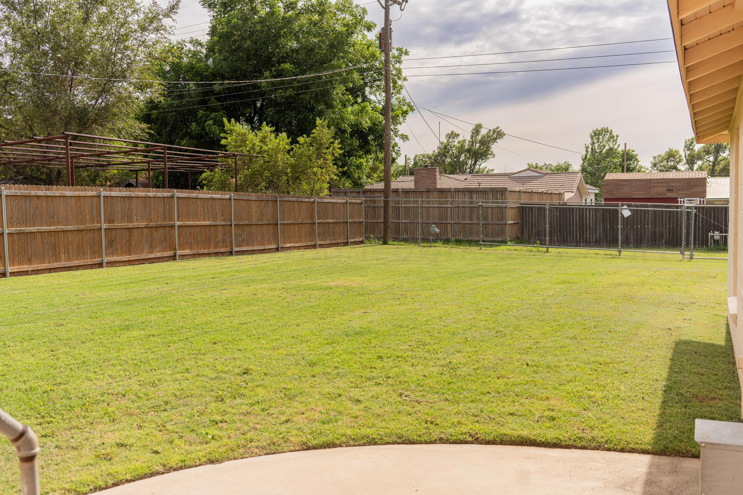 1002 South Main Street Wheeler, TX 79096 - Photo 5 of 33 DSC08411