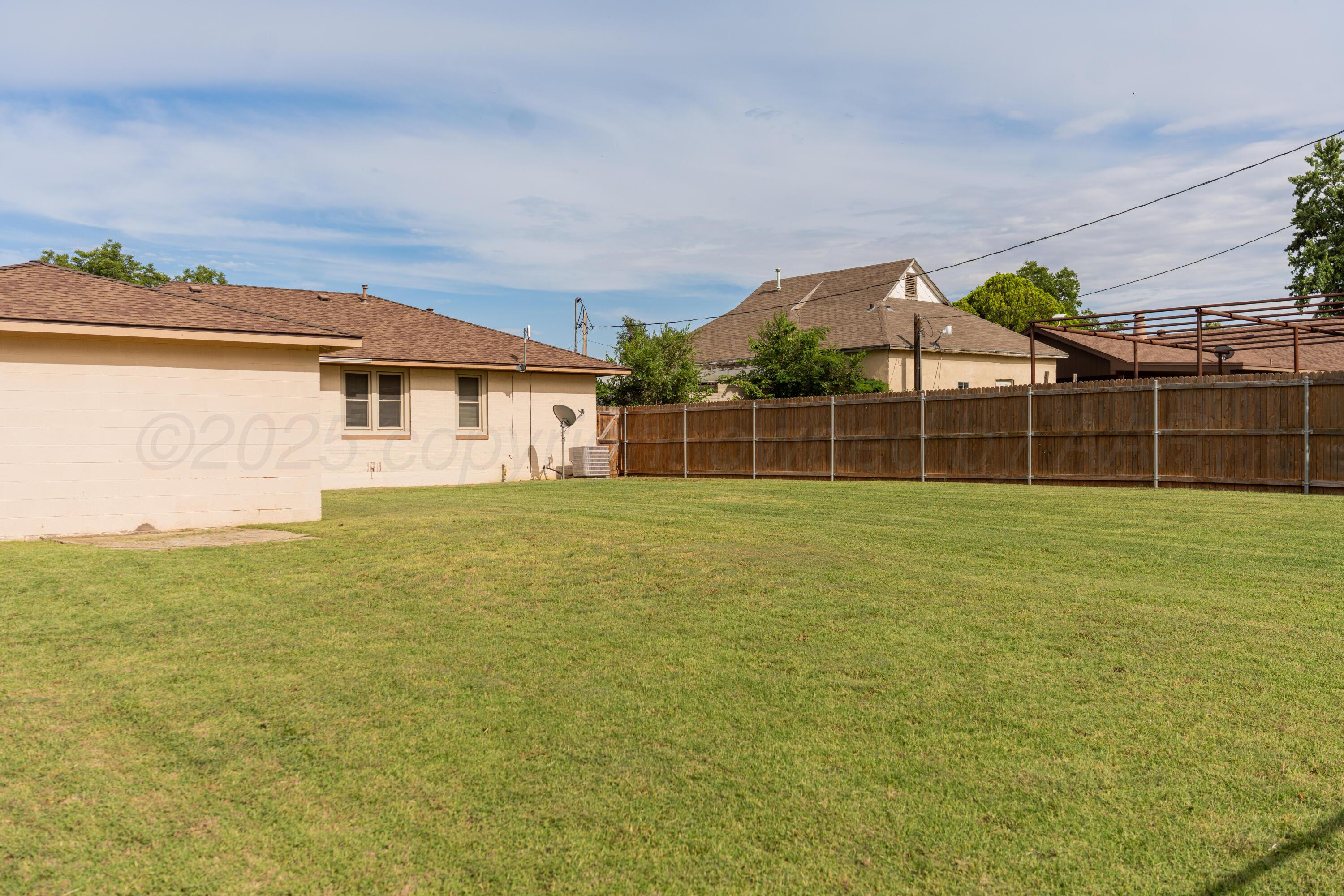 1002 South Main Street Wheeler, TX 79096 - Photo 8 of 33 DSC08418