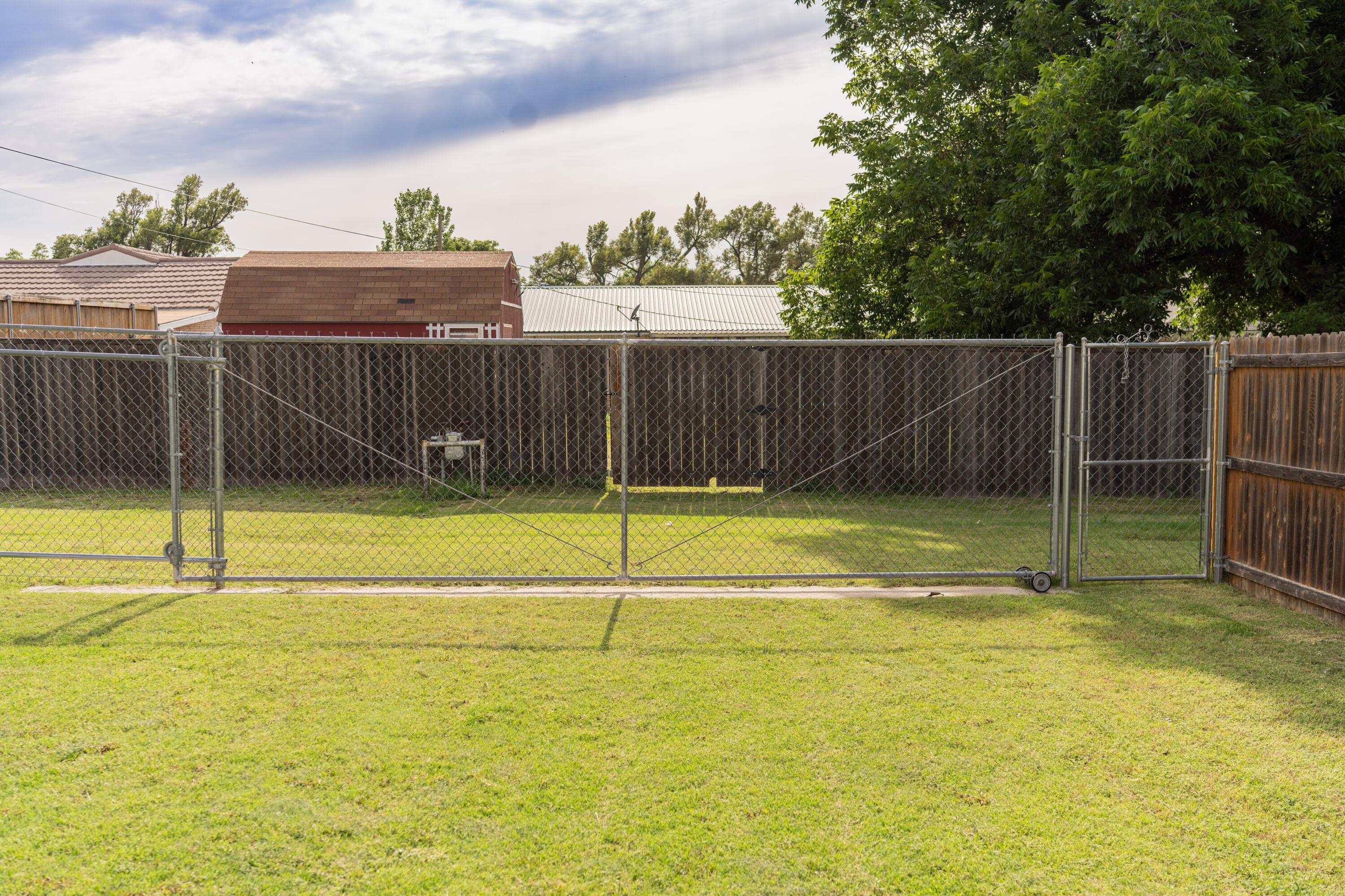 1002 South Main Street Wheeler, TX 79096 - Photo 9 of 33 DSC08419