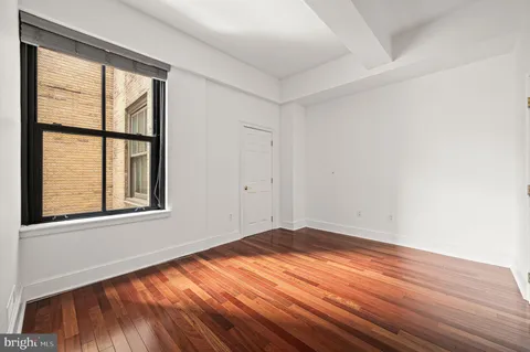 $225,000 | 1500 Chestnut Street, Unit 18I, Philadelphia, PA 19102