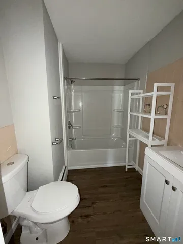 $1,450 | 42 Summer Street, Unit 5, Bristol, CT 06010