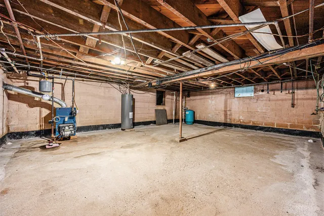 $195,000 | 12458 County Road 665, Bloomingdale, MI 49026