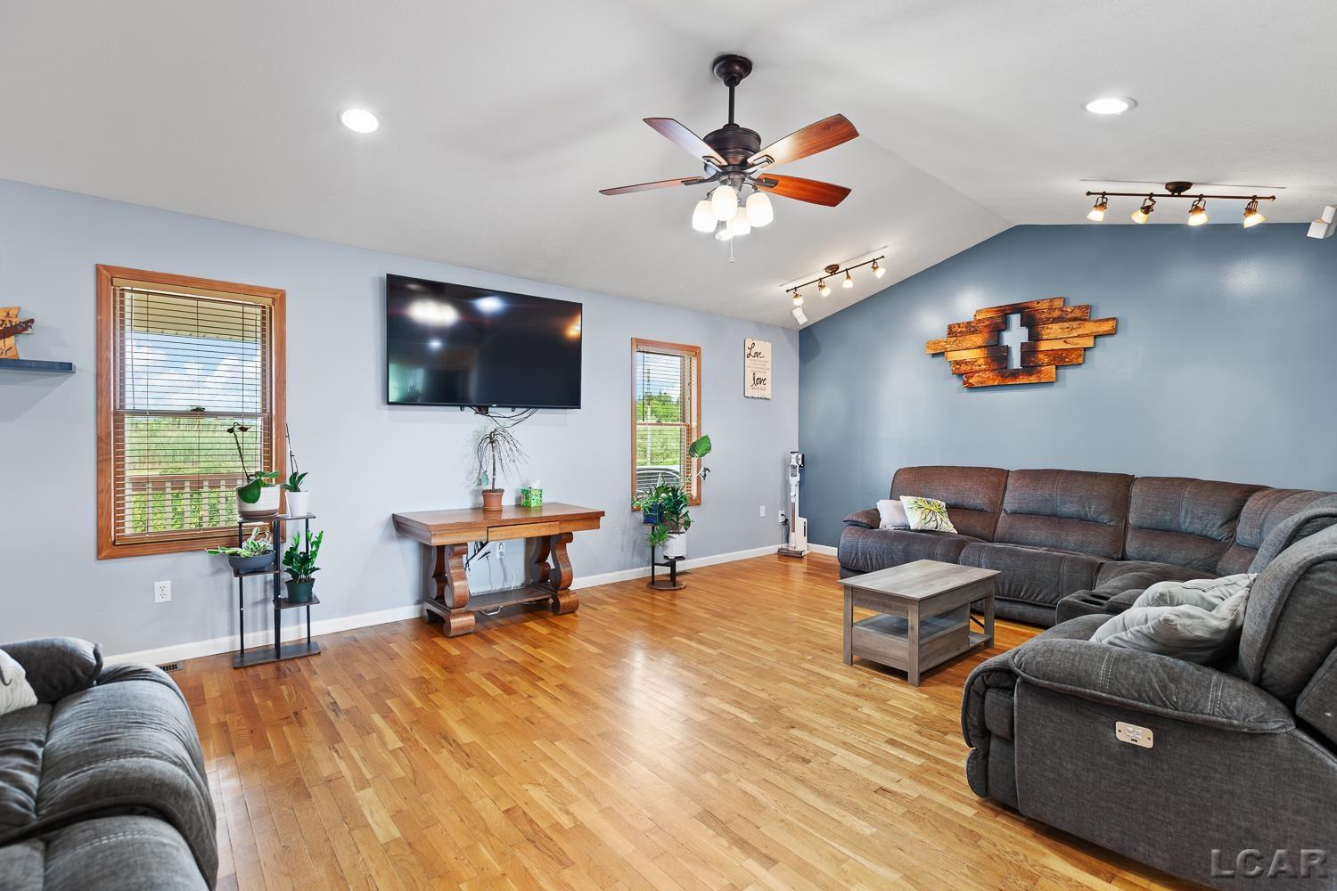 4753 Holloway Road Adrian, MI 49221 - Photo 2 of 53