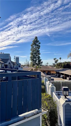 $500,000 | 7316 Quill Drive, Unit 3, Downey, CA 90242