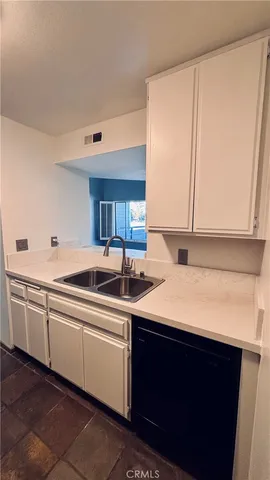 $500,000 | 7316 Quill Drive, Unit 3, Downey, CA 90242