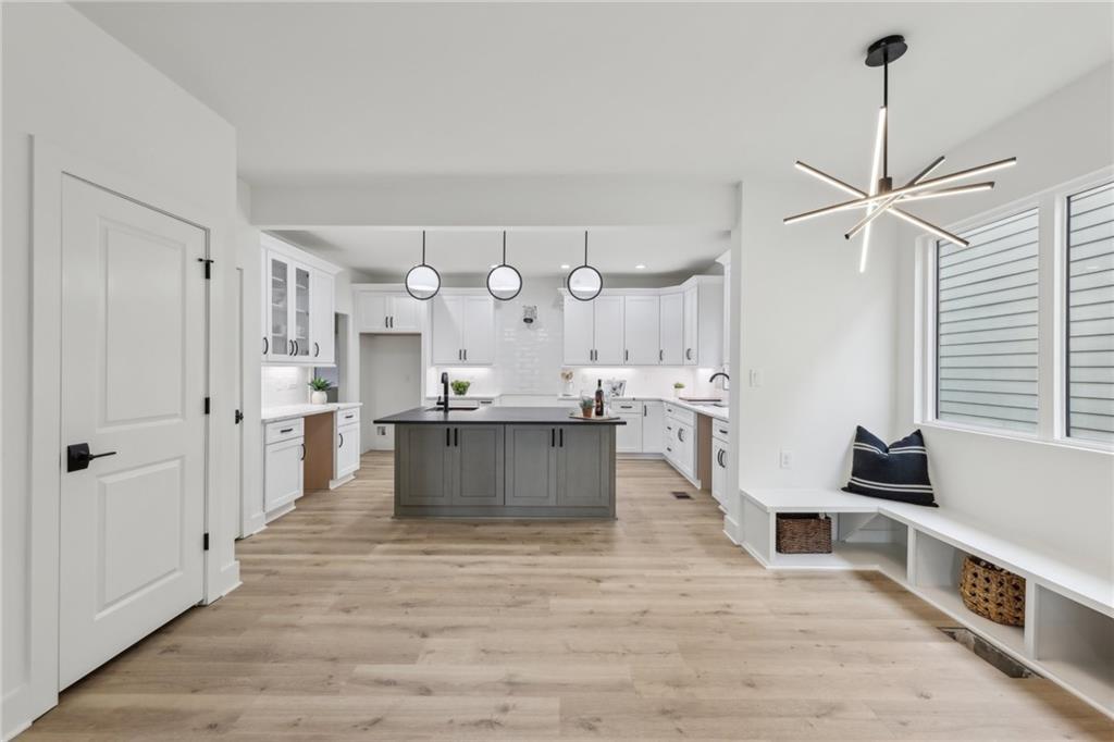 727 Garibaldi Street Southwest Atlanta, GA 30310 - Photo 11 of 84