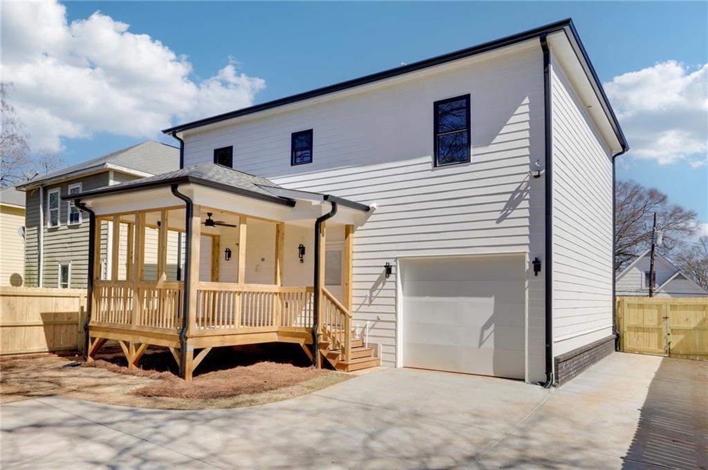 727 Garibaldi Street Southwest Atlanta, GA 30310 - Photo 65 of 84 a view of a house with tub next to a road