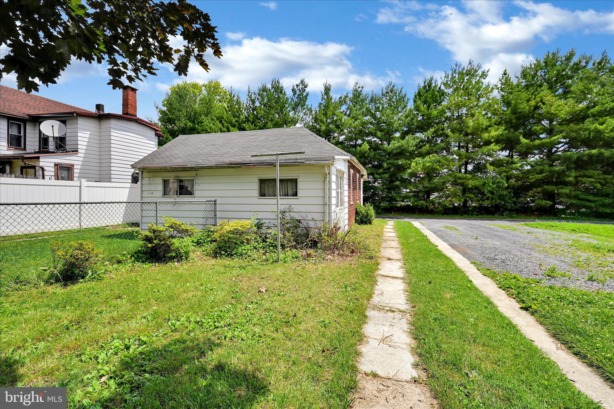 107 Woodrow Avenue Sinking Spring, PA 19608 - Photo 22 of 32 Exterior Back