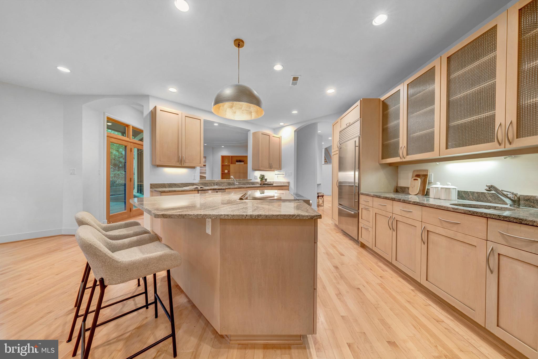 5933 Woodley Road McLean, VA 22101 - Photo 22 of 58 Kitchen