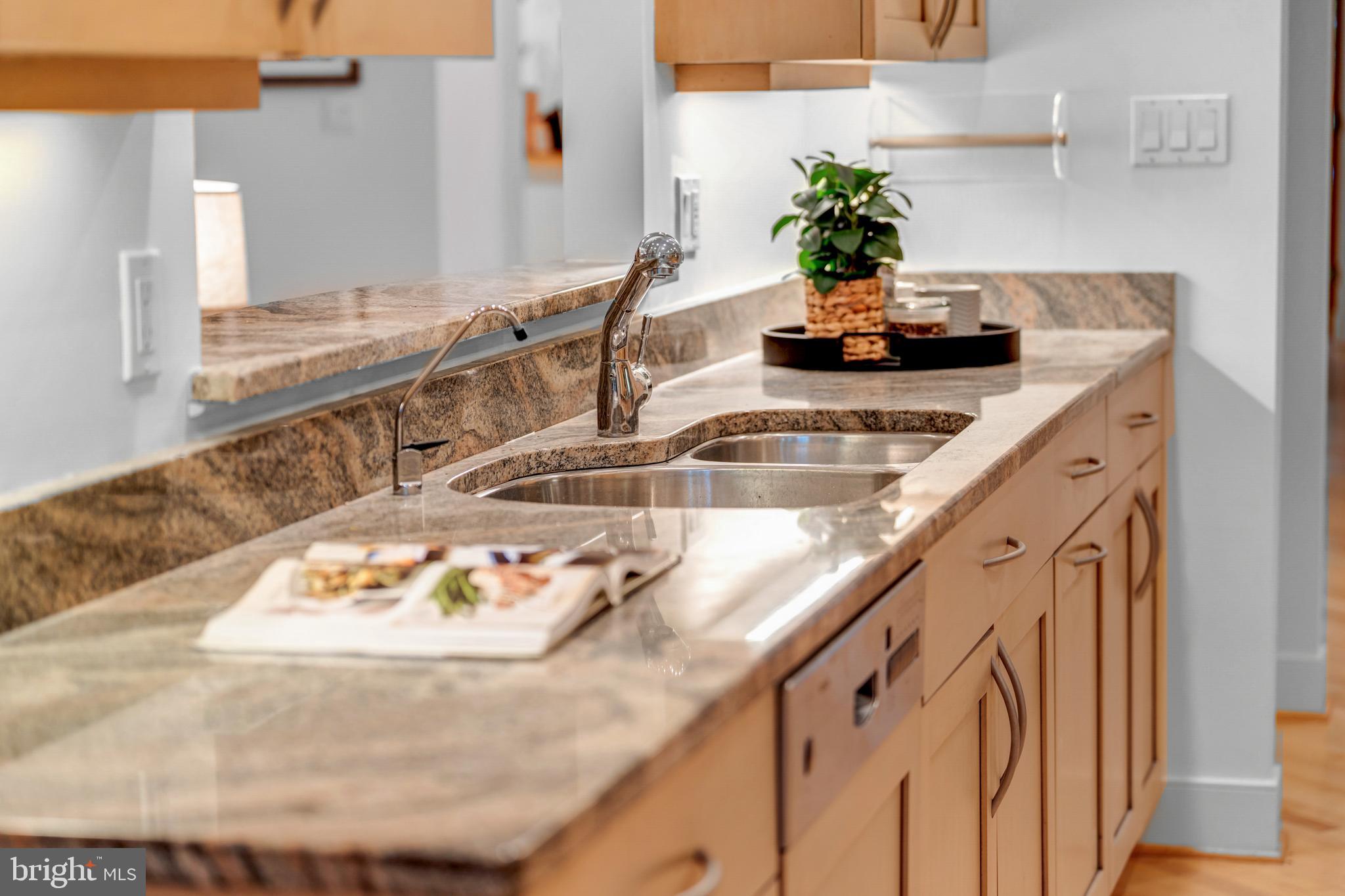 5933 Woodley Road McLean, VA 22101 - Photo 27 of 58 Kitchen